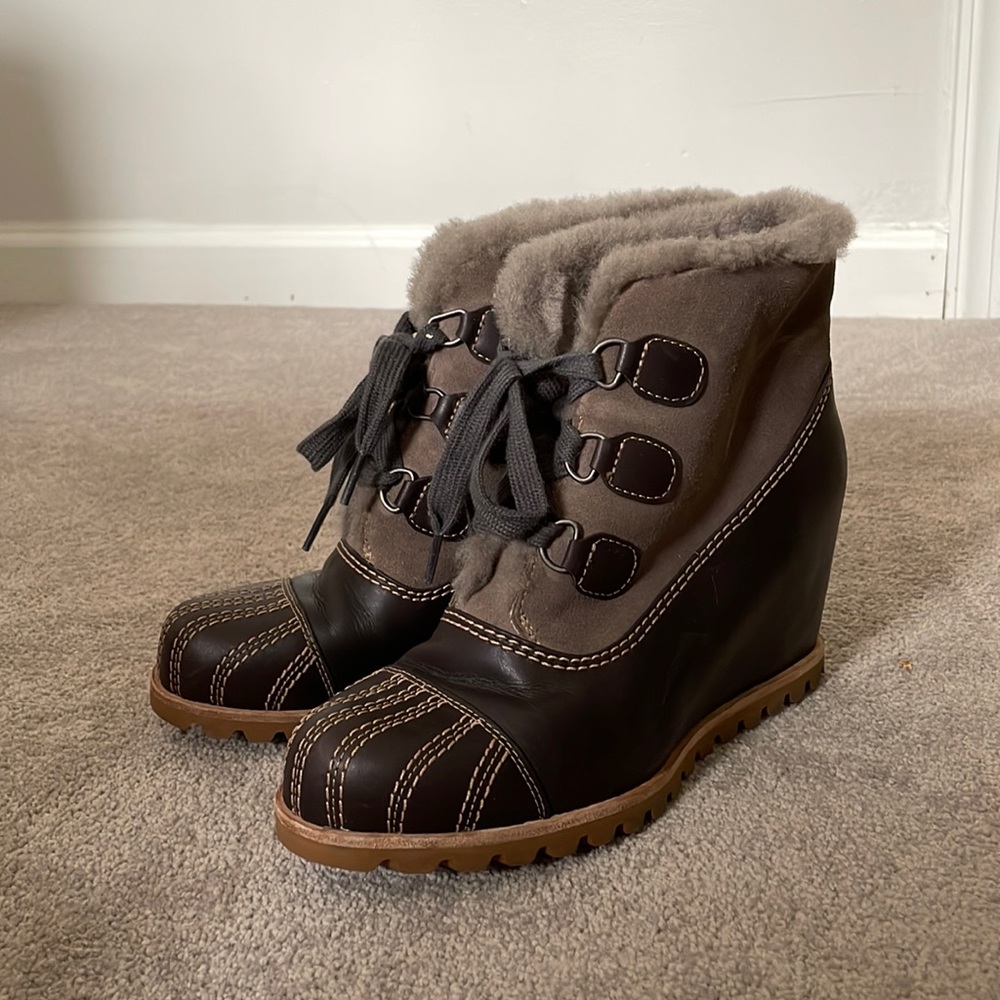 Ugg wedge boots
